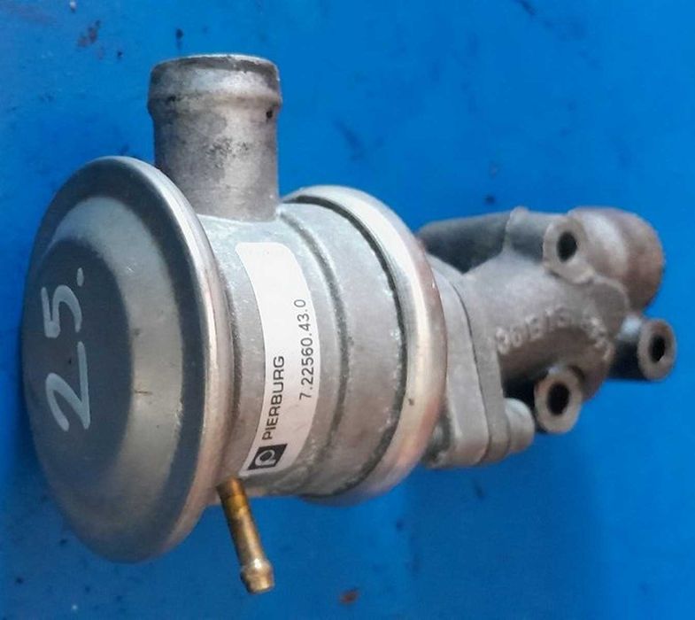 Zawór recyrkulacji egr 06B'131817E Audi A4 B6 A6 A7 A8 079'131101AR