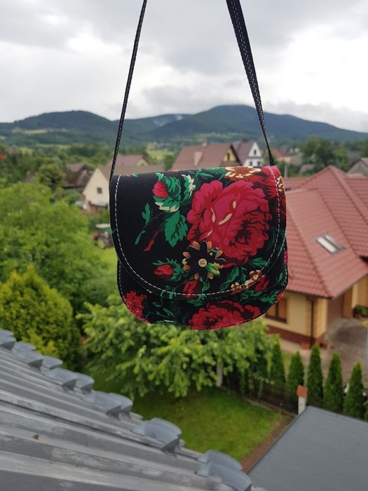 Жіноча Сумочка з Фольклорними Акцентами