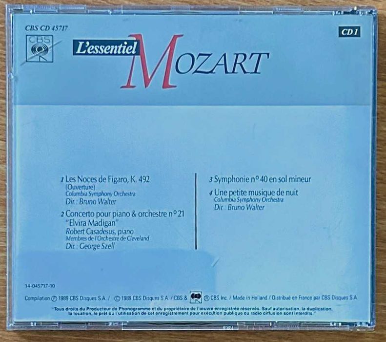 Mozart - The Essentials - 1989 - CD1423261553778370562
