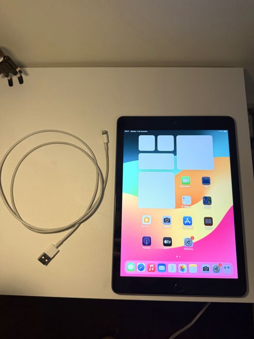 iPad 9.7” 6th Gen (32GB)