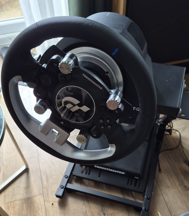 Thrustmaster T-gt 2  kierownica z pedalami