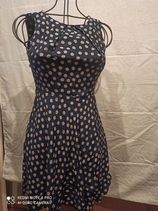 Sukienka granatowa w jasne centki, roz. 38
