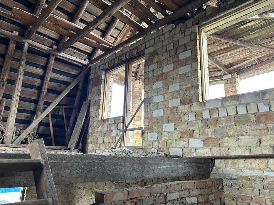 Продам будинок (недобудова) в с.Нові Петрівці Вишгородського району