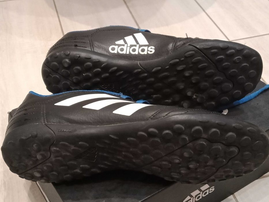 Buty Adidas typu szutrówki 37 1/3