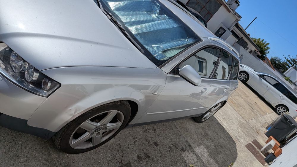 Para venda Audi A4 V6 4x4 de 2005 com 180 CV