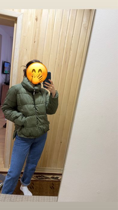 Продам куртку білу зимову