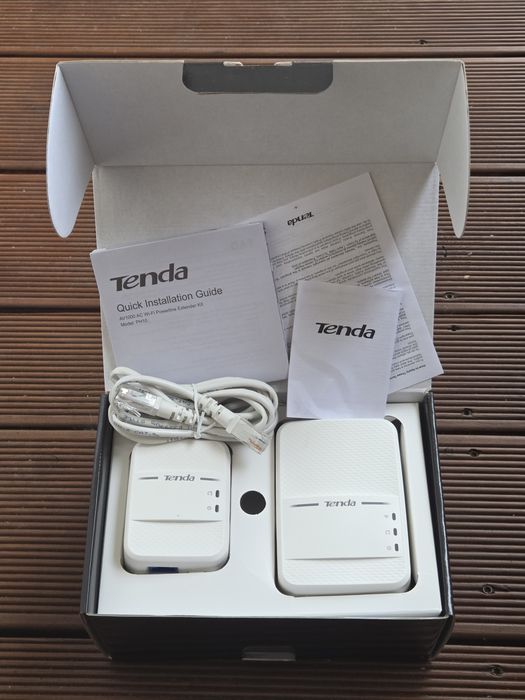 Tenda AV1000 Powerline WiFi Extender Kit