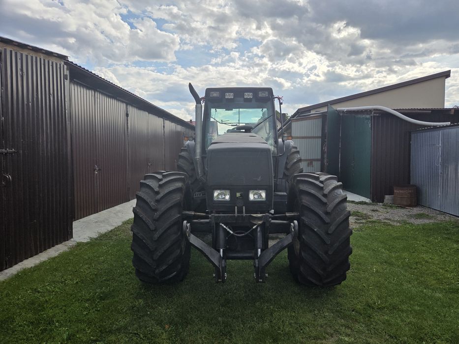 Velmet valtra ciągnik