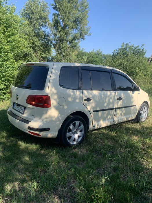 Продаю власний автомобіль