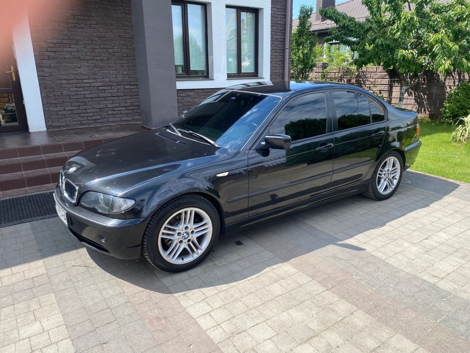 Автомобіль BMW 3 e46