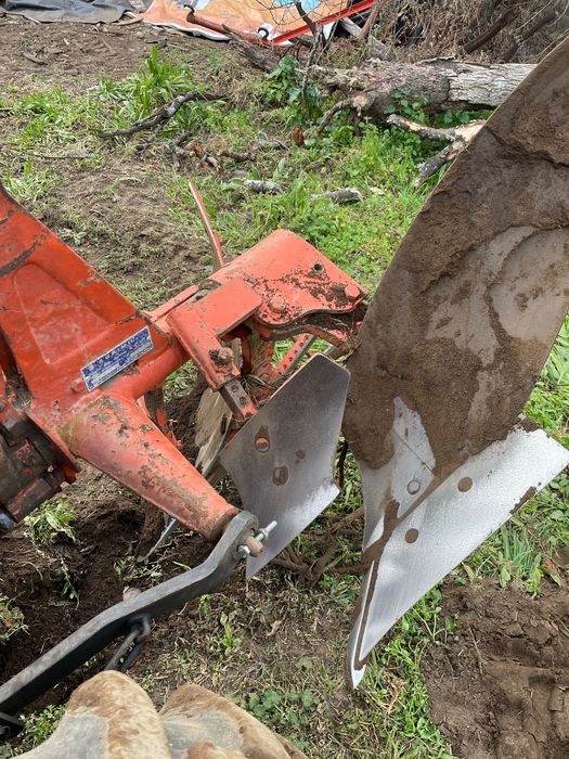 Charrua para trator agrovil 11”