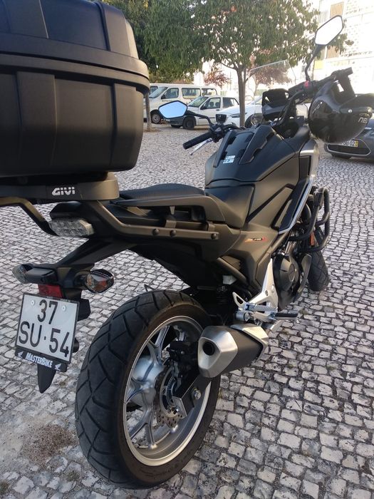 Honda NC 750X (como nova)