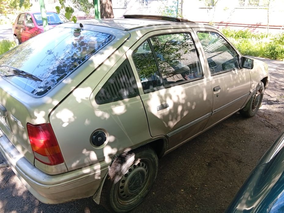 Продам Опель кадет