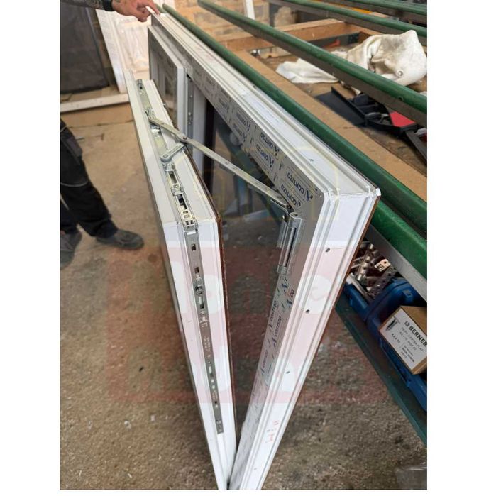 Janela PVC Branco eNogalMadeira