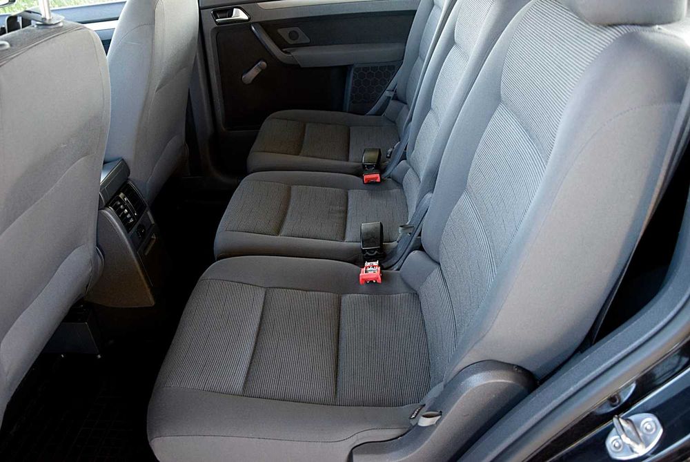 Volkswagen Touran 1.9 TDI, rok produkcji 2009