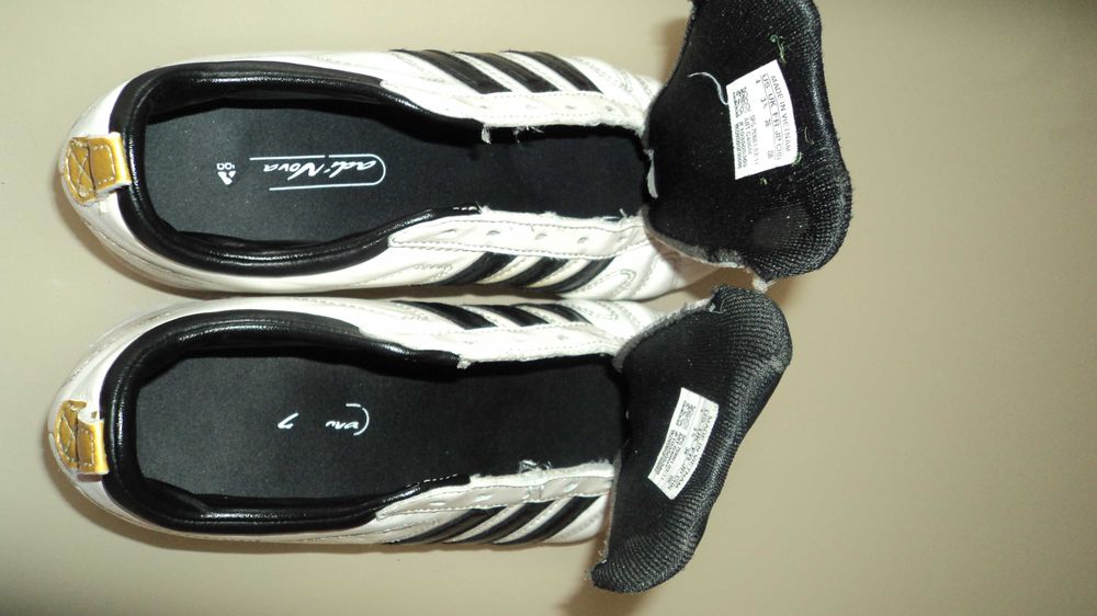 Chuteiras futebol da marca Adidas, n.º 36