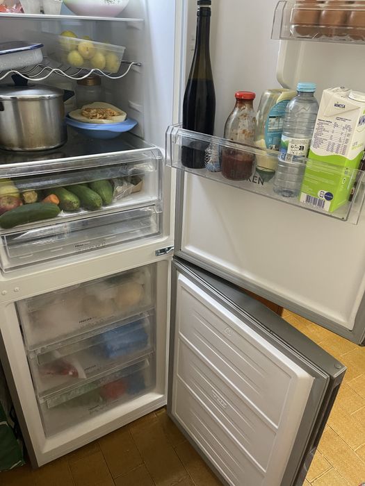 Frigorífico BECKEN 1 ano de uso c/ garantia