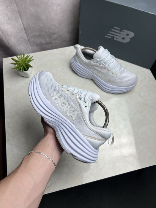 Кросівки Hoka Bondi 8 Розмір 40 Original Взуття