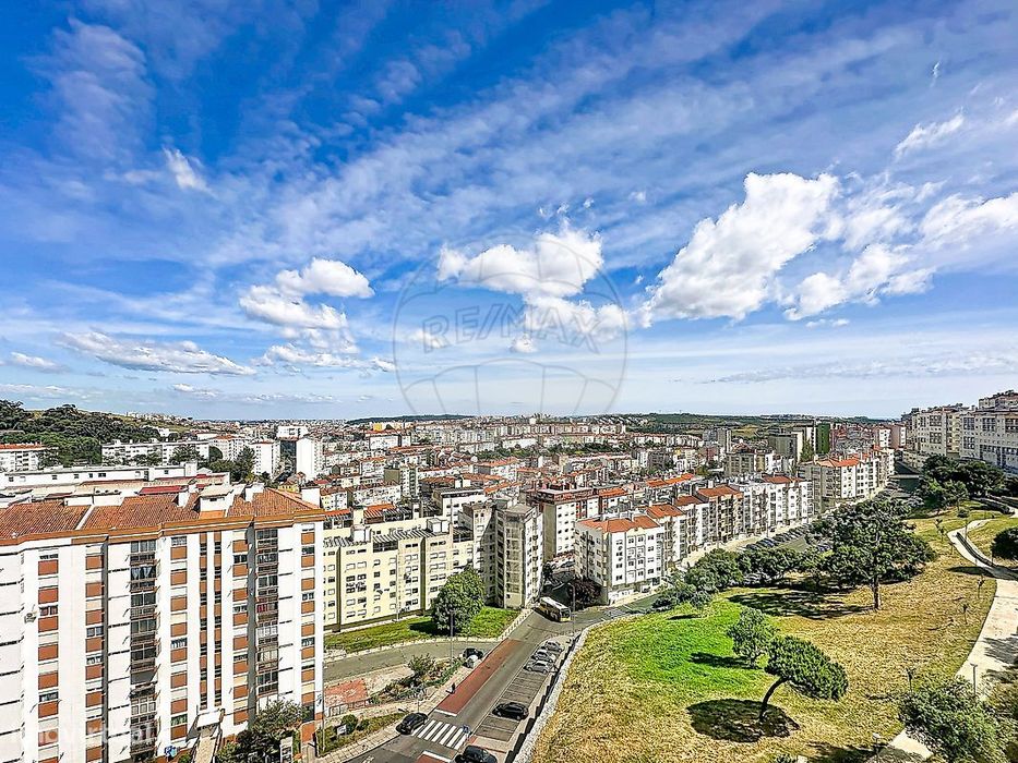 Apartamento T4 para venda
