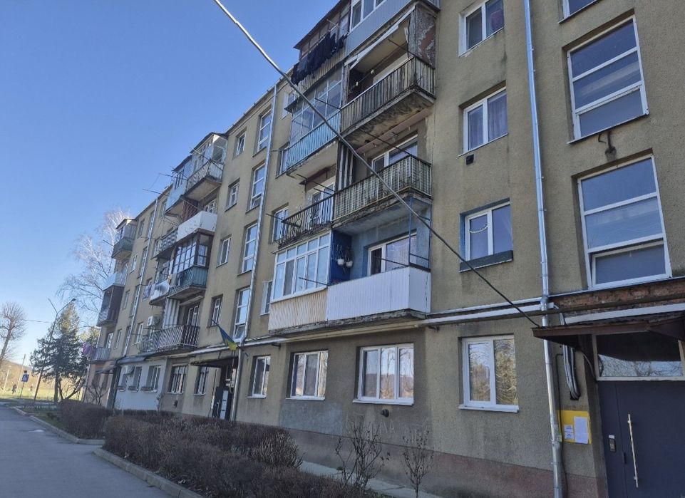 Терміново продаж 2 кімнатной квартири набережній Черемушки.