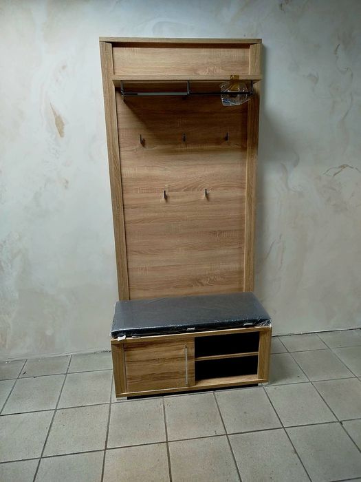 Nowoczesne wieszaki do przedpokoju – 5 modeli | styl loft / nowoczesny