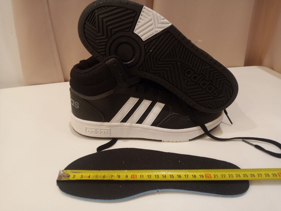 Buta sneakersy Adidas Hoops 3.0 Nie K rozmiar 38 .4.