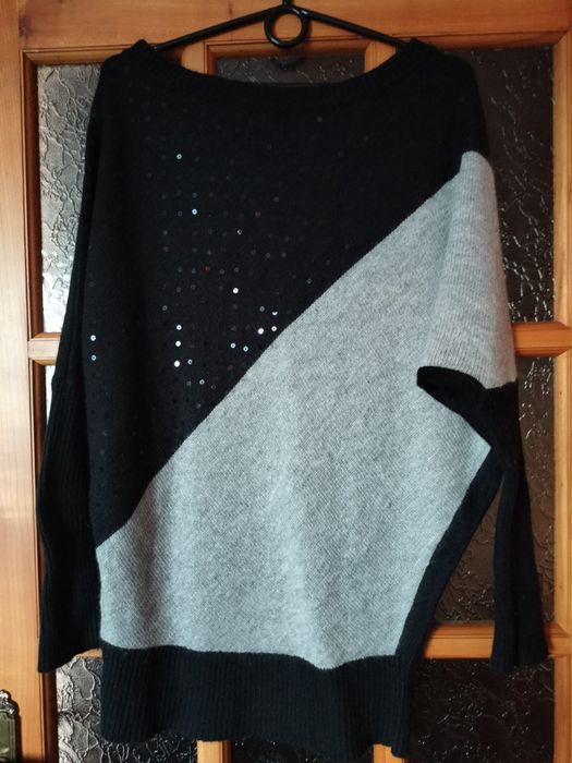Czarno-szary sweter nietoperz z cekinami, Mohito, rozm. XS