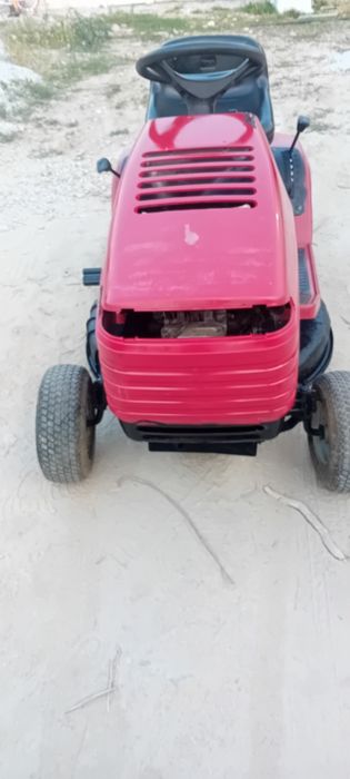 Tractor corta relva 16cv toro