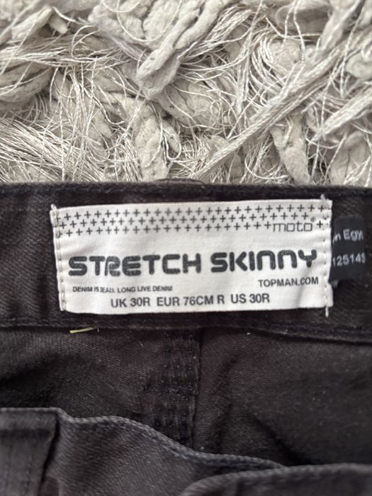 Czarne jeansy stretch skunny r.M 30