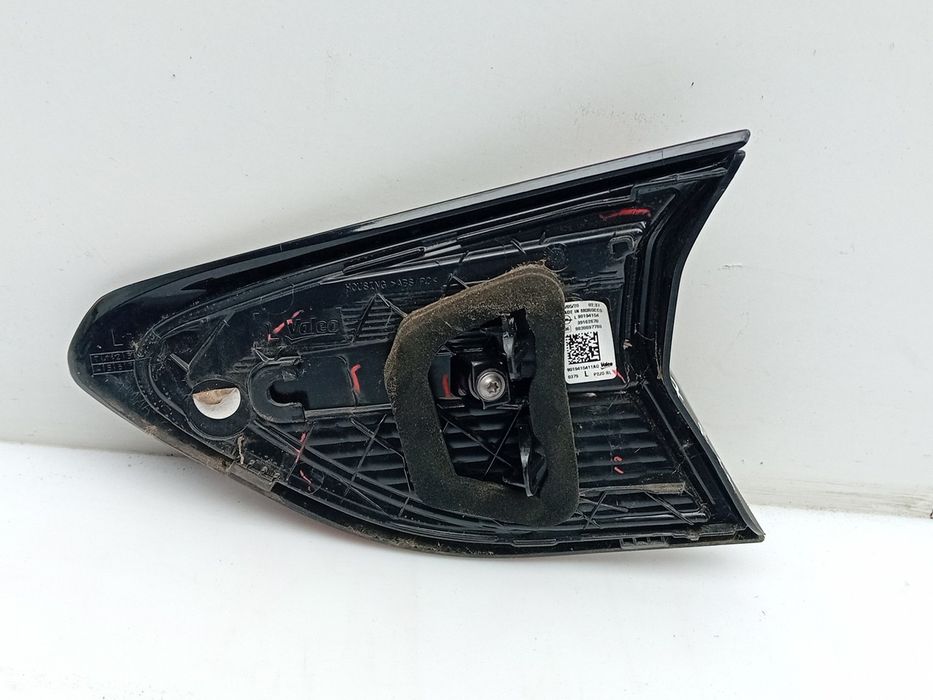 Farolim da mala esquerdo OPEL Corsa F