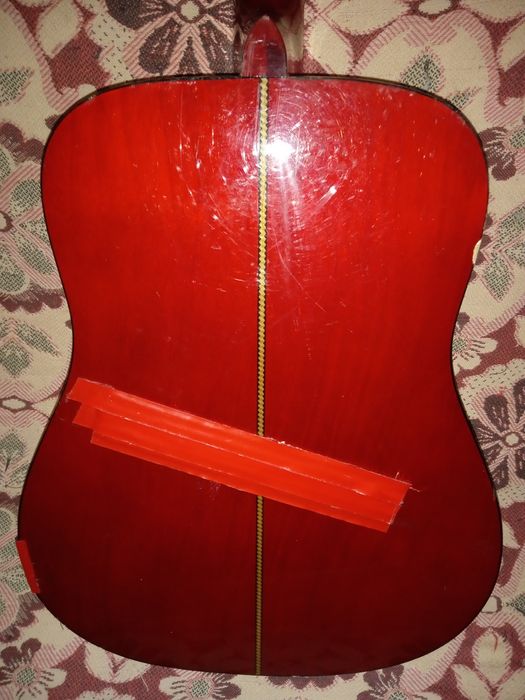 Продам терміново,гітару фірма хохнер бу стан