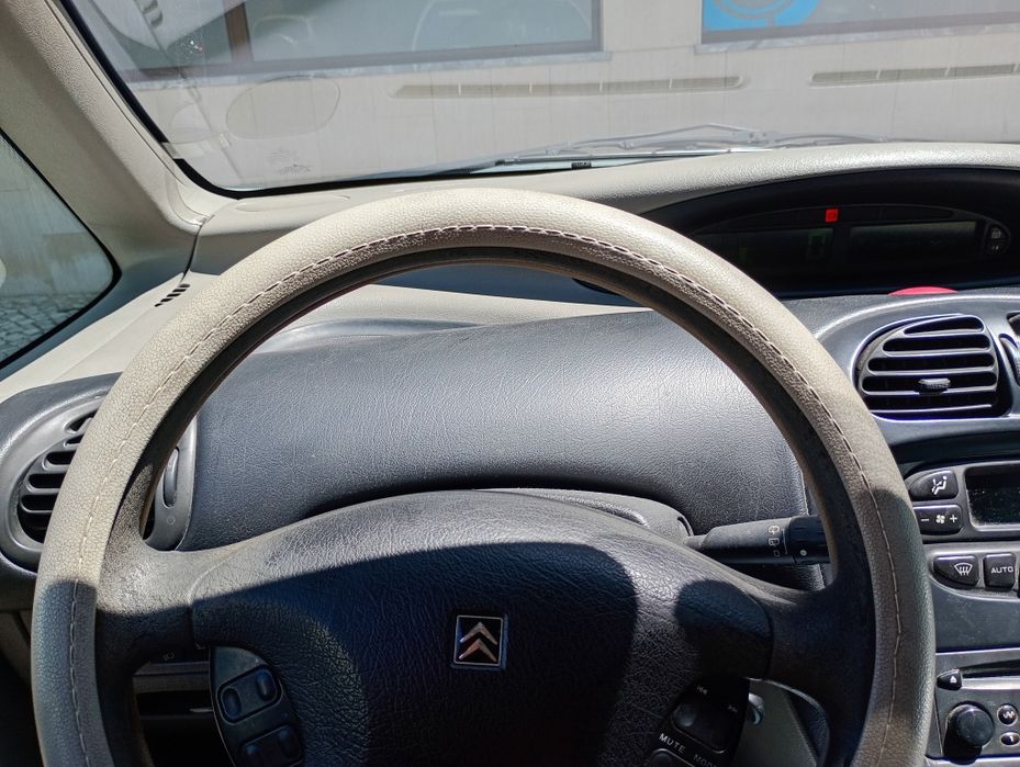 Carro citroen xara Picasso