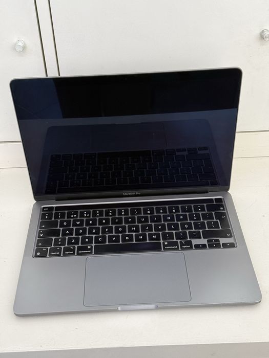 Macbook Pro M1 2020447403236094781441