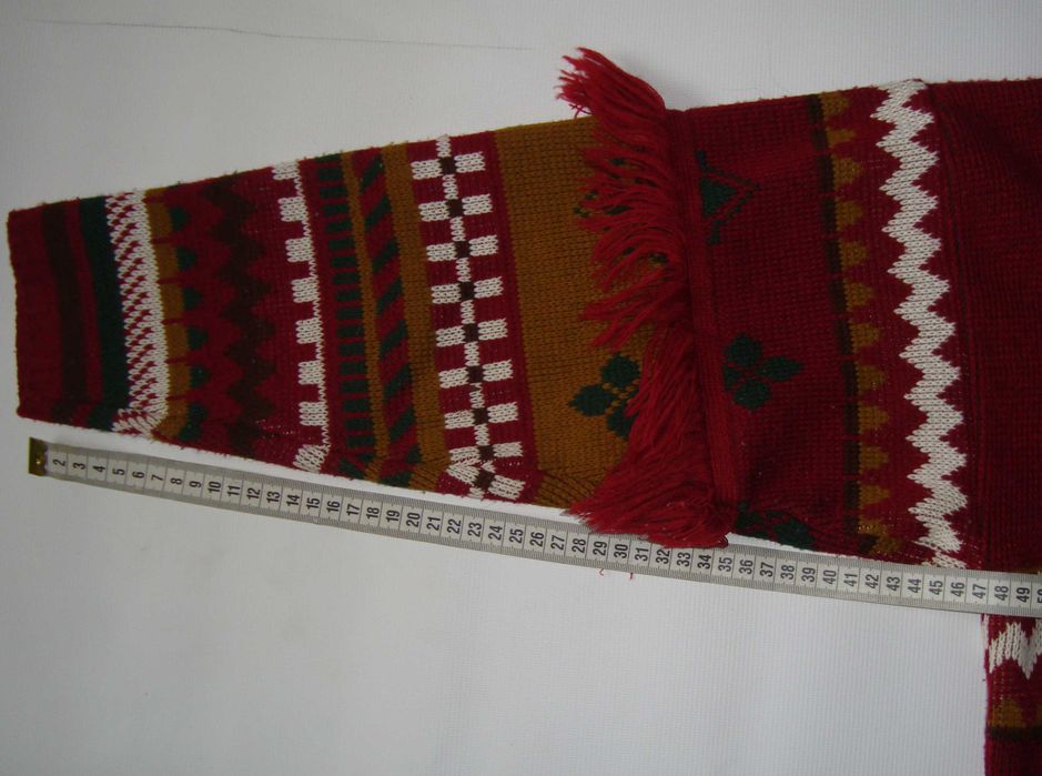 Червоний в'язаний светр-сукня з бахромою та візерунками "Strawberry