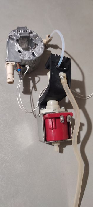 Dëlonghi Magnifica бойлер помпа