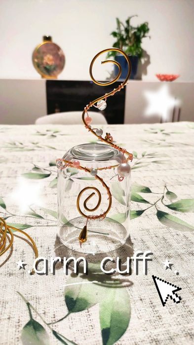 Bracelete (arm cuff)