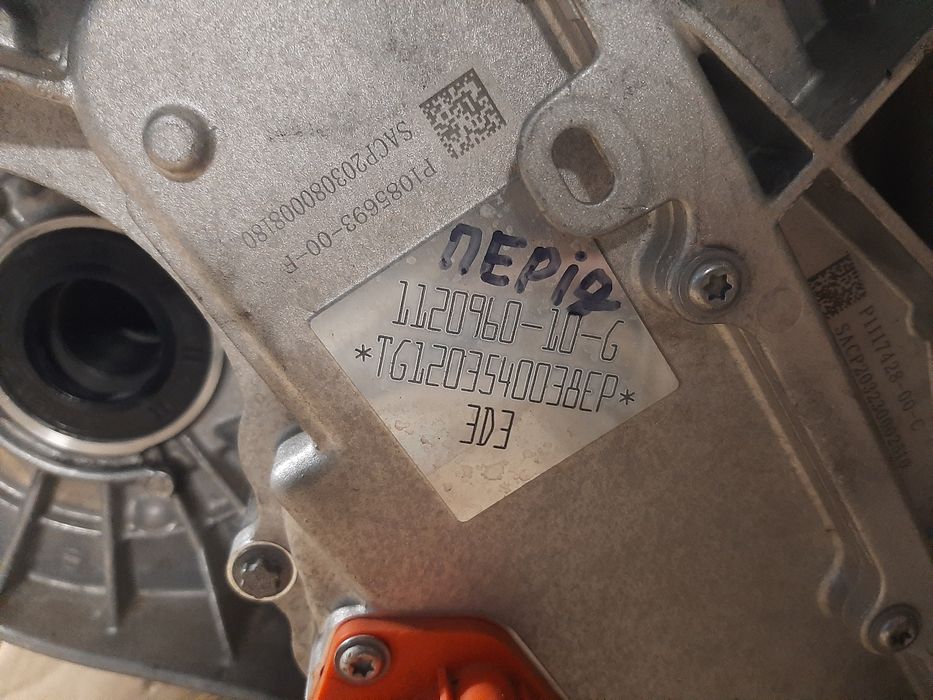 Двигун тесла модель 3 Y, двигун Tesla model 3 Y