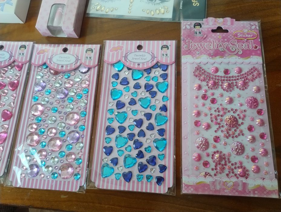 Nowe zestawy Paznokci 6 opakowań + akcesoria