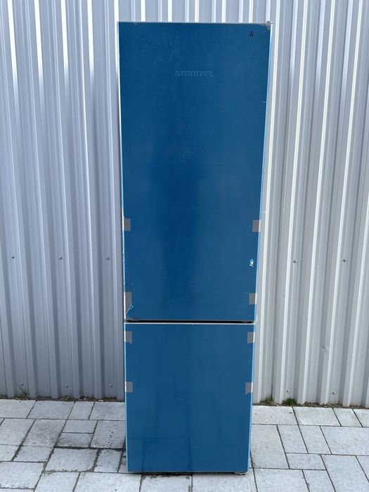 Холодильник Liebherr CNef 4005/ 2м