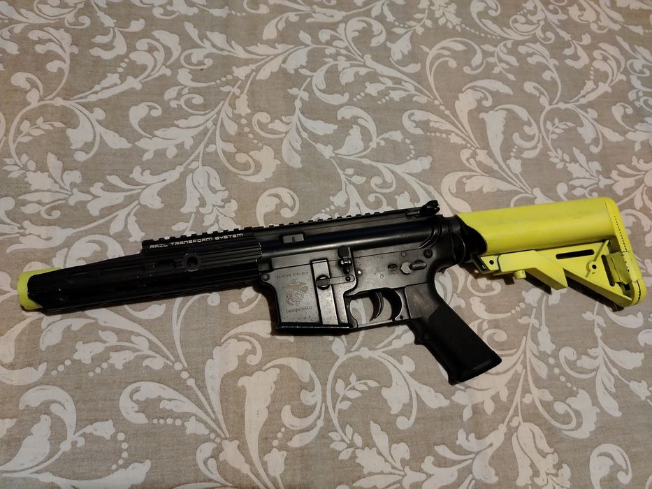 Vendo replica de airsoft M4 full metal
