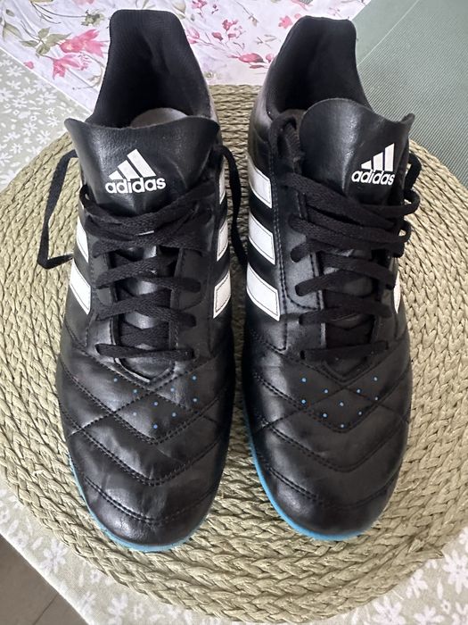 Adidass traxon turfy