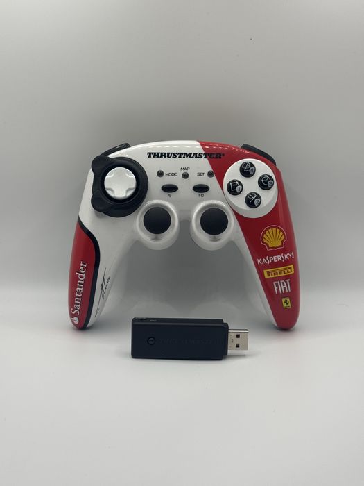 Comando Thrustmaster Ferrari Wireless PS3/PC + Recetor USB