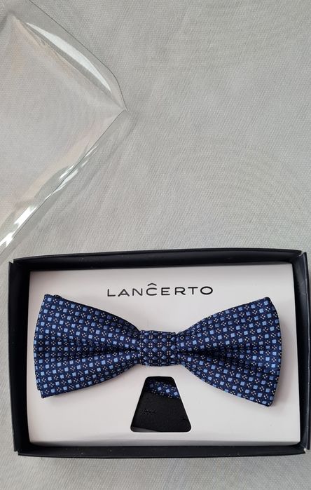 Lanĉerto granatowa mucha plus biała poszetka Nowa !