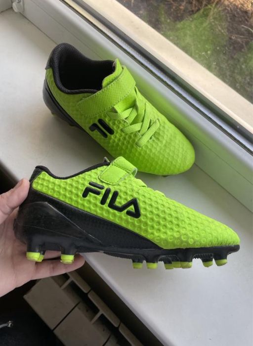 Бутси,сороконіжки,копочки для футболу