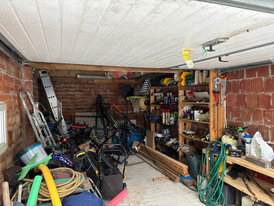 Dom z dużą dzialką w otoczeniu lasu. Bezpośrednio!