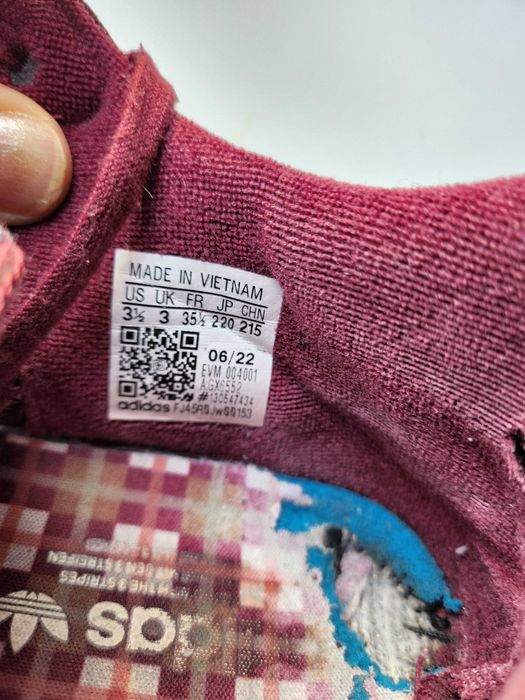 Кроссовки adidas