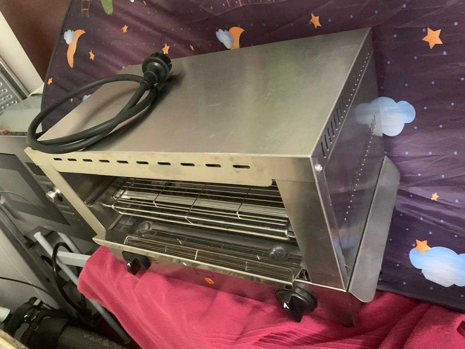 Torradeira Industrial Metro Professional GTO 1001 (2400W) – Como Nova!