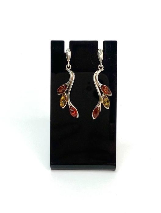 Пусеты серебряные с янтарем