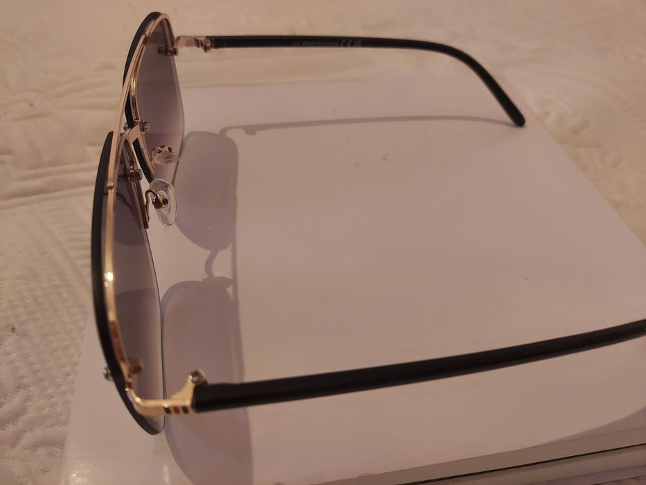 Óculos de sol fashion e com glamour novos sem etiqueta, nunca usados,