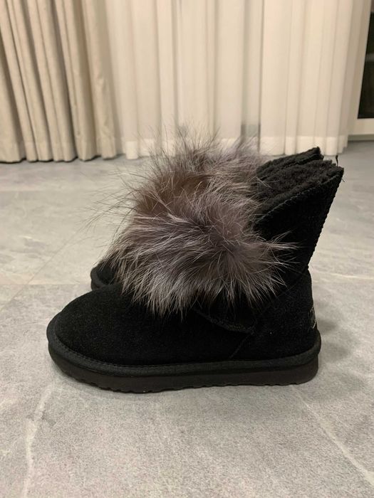 Продам уггі (розмір 38)